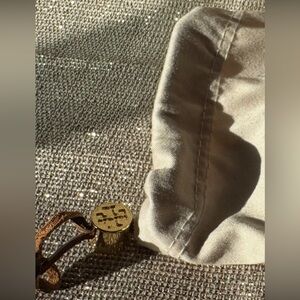 ✨ Tory Burch - Cream & Satin drawstring eyeglasses 👓 / sunglasses 🕶️ pouch